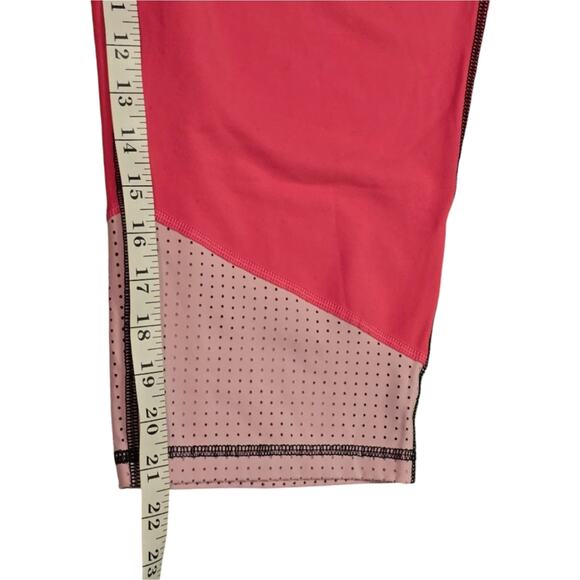Livi Lane Bryant Pink and Black Mesh Cropped Pocket Leggings Plus‎ Size 3X 22 24 - Picture 6 of 10